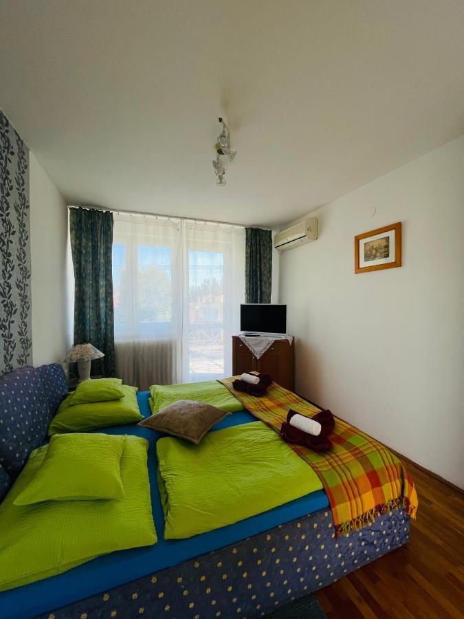Gabi Haz Apartmanok*** Hajdúszoboszló Eksteriør bilde
